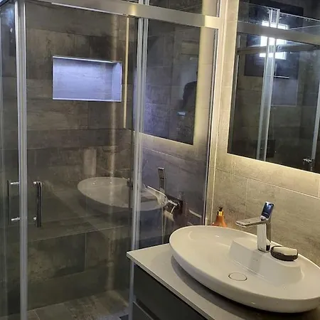 아파트 Close To Bagdat Street,full Equipped,2 Bedroom